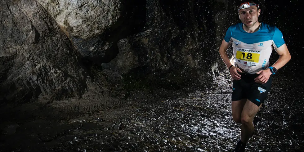 Stian Angermud running in the dark at Skyrunner World Series Limone Vertical Kilometer 2016